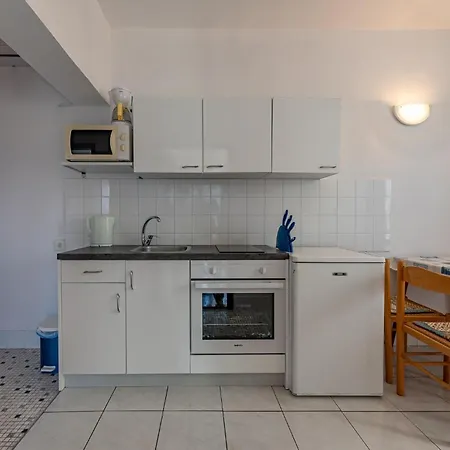 Apartment Cozy In Privlaka With Kitchen *