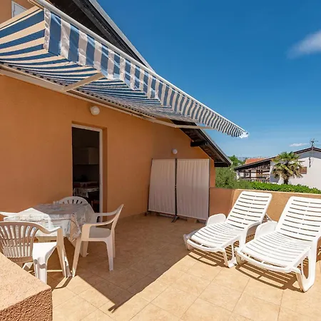Cozy In Privlaka With Kitchen Apartment Privlaka (Zadar)