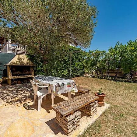 Appartement Cozy In Privlaka With Kitchen *